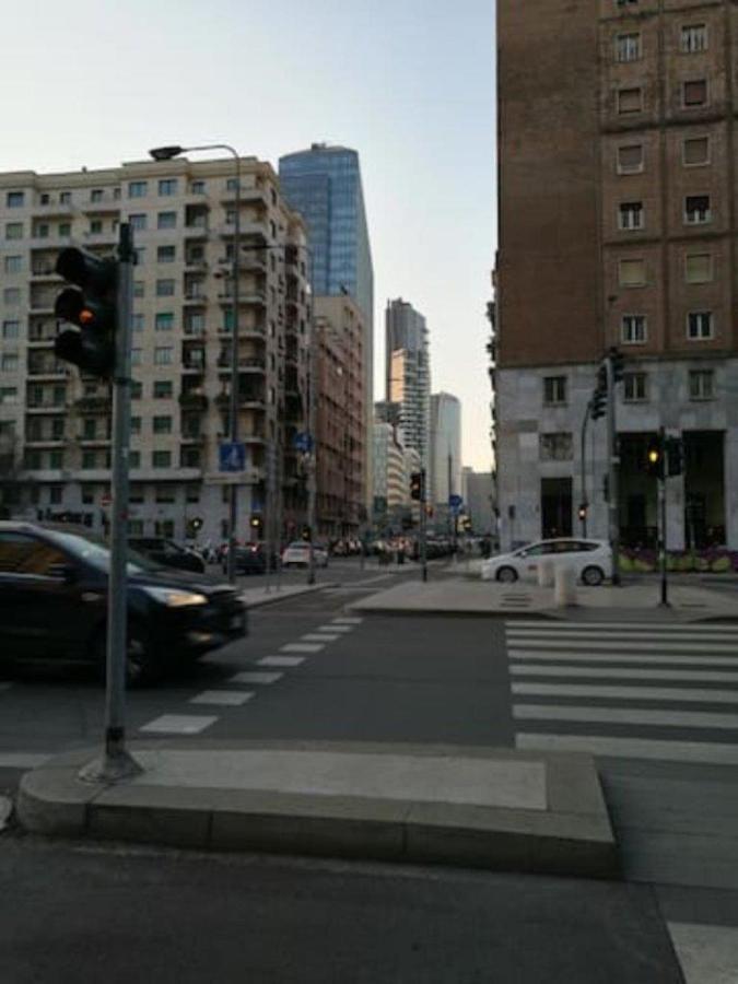 Suite Metro Stazione Centrale / Repubblica Milan Exterior photo
